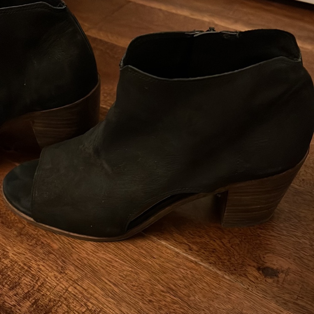 Lucky brand booties - Picture 3 of 8